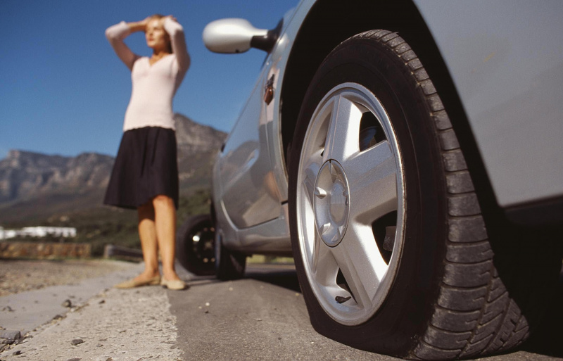 Неприятности с автомобильными шинами: причины, последствия и способы их предотвращения